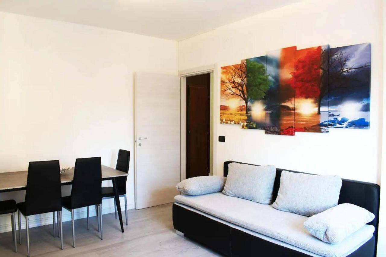 J&M House -Fronte Ospedale- Incluso Netflix E Disney Plus Udine Exterior foto